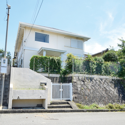 四日市市三滝台二丁目　リセットハウス　